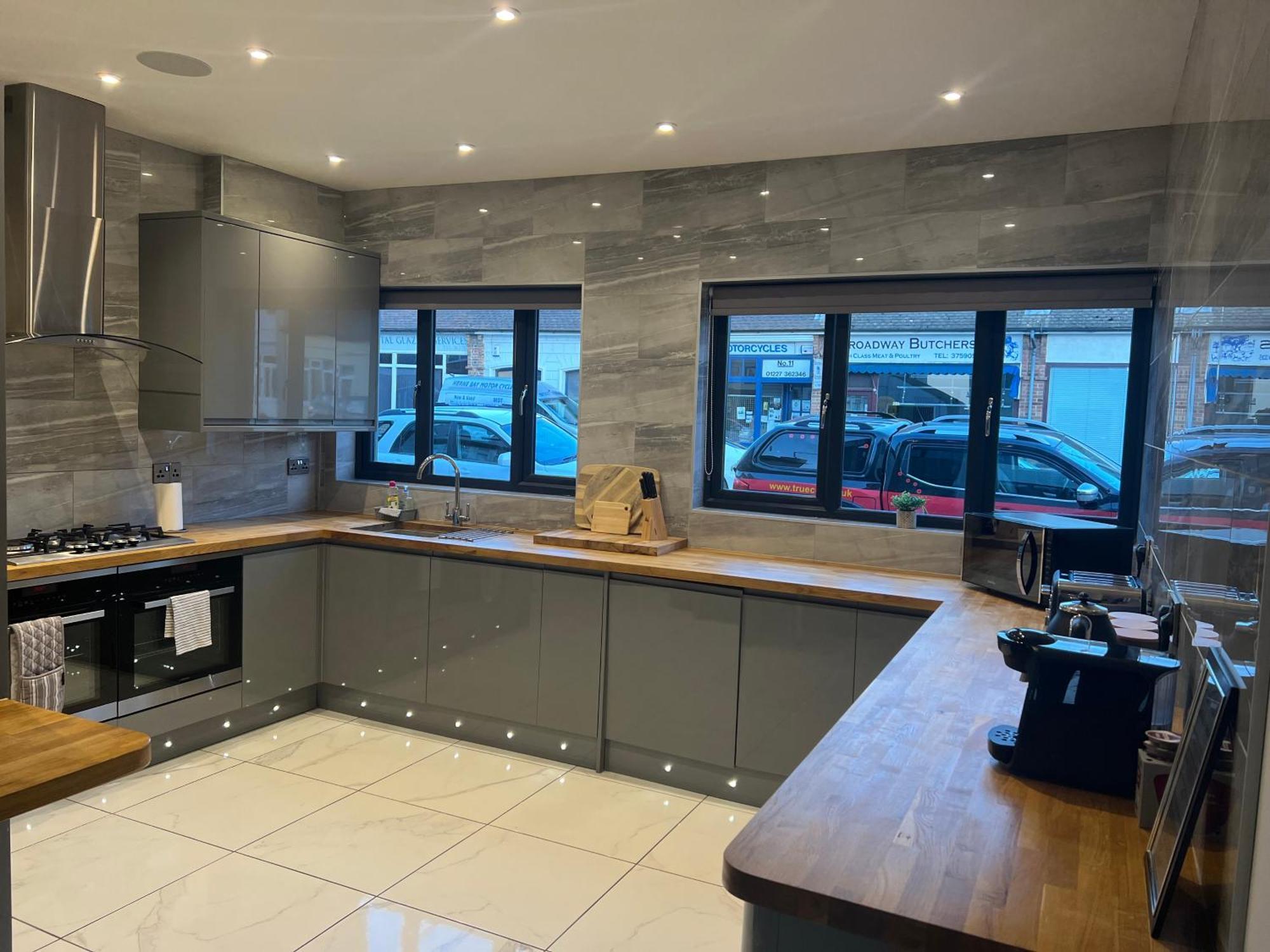 Broadway Beach Home With Hot Tub Herne Bay Exteriör bild
